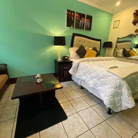 Hotel Vintage "Casa Las Flores" Quetzaltenango Eksteriør bilde